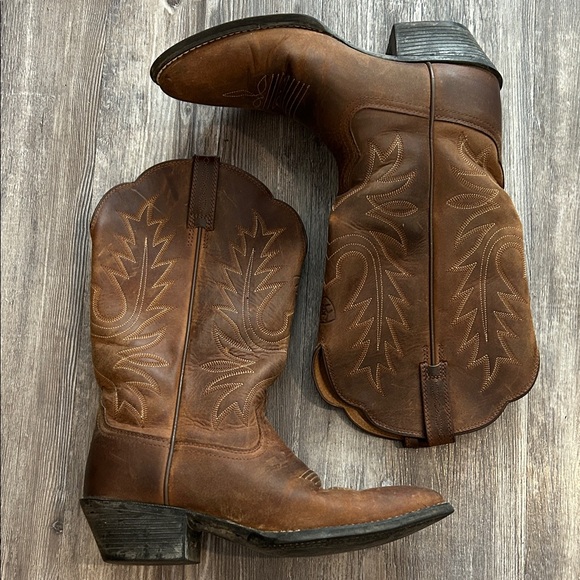 Ariat Heritage Brown Leather Western Cowgirl Boots 7 - Picture 1 of 7